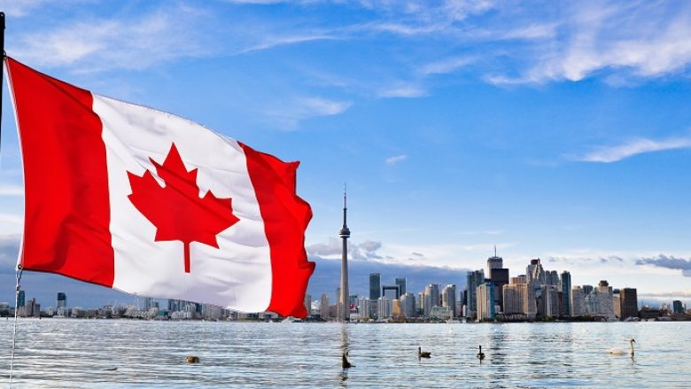Ekonomia kanadeze tkurret me 5.4 për qind