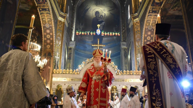 Feja dhe gjuha dy “fronte të tjera lufte” mes Moskës e Kievit￼