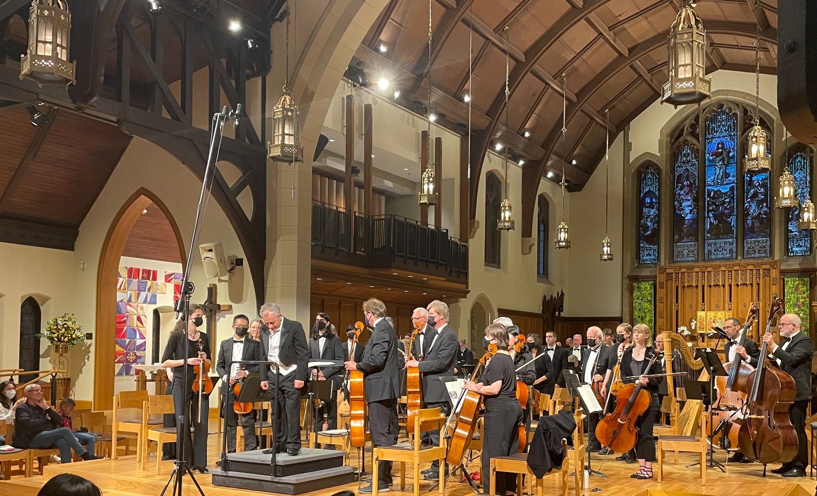 VANCOUVER / Maestro Bujar Llapaj dhe West Coast Symphony prezantojnë muzikën polifonike shqiptare