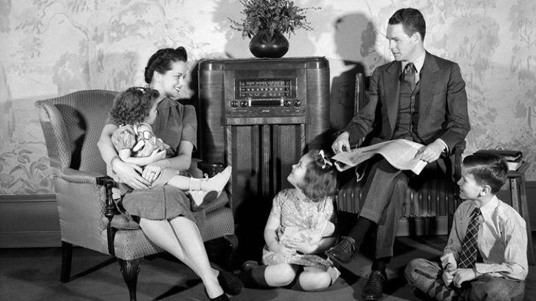 The Telegraph/ A do ta vrasin podkastet dhe audio-librat, radion që ne njohim?