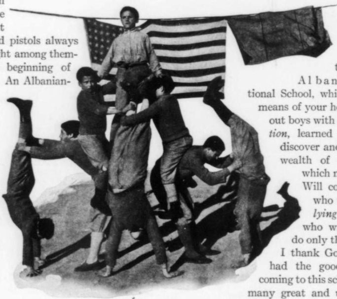 1922 / Letra e Beqir Haçit, që fitoi çmimin e parë, drejtuar të rinjve amerikanë të Kryqit të Kuq