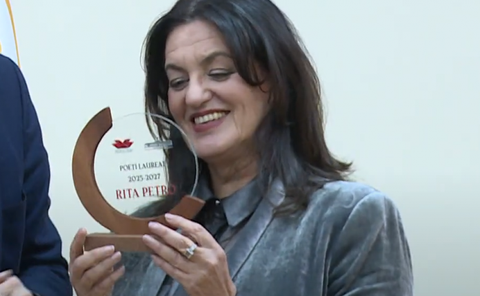 “Poeti Laureat”: Qendra Kombëtare e Librit shpall Rita Petron fituese