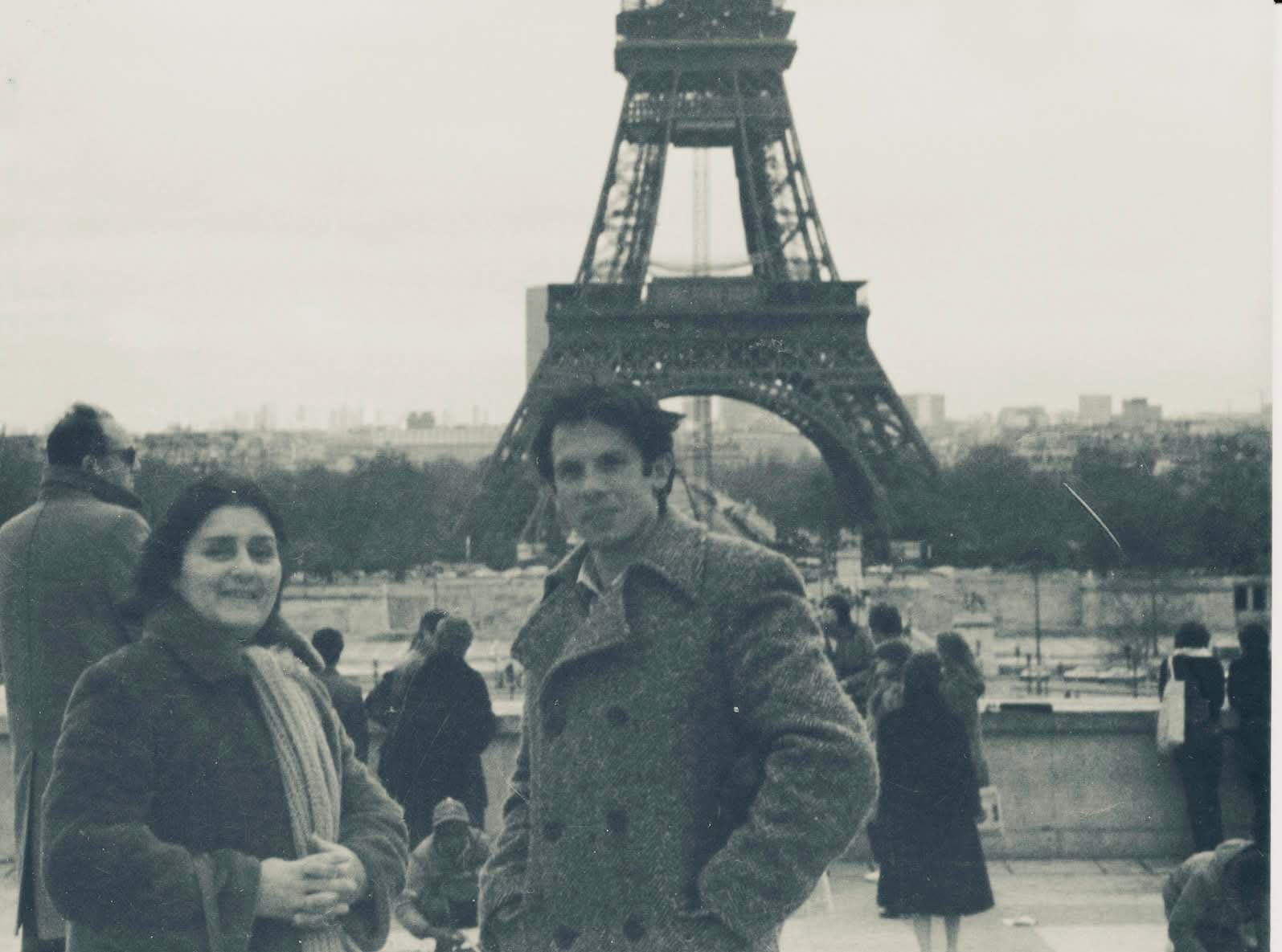 Një udhëtim në Paris dhe ëndrra e çuditshme e Xhanfise Kekos- Nga Luan Rama